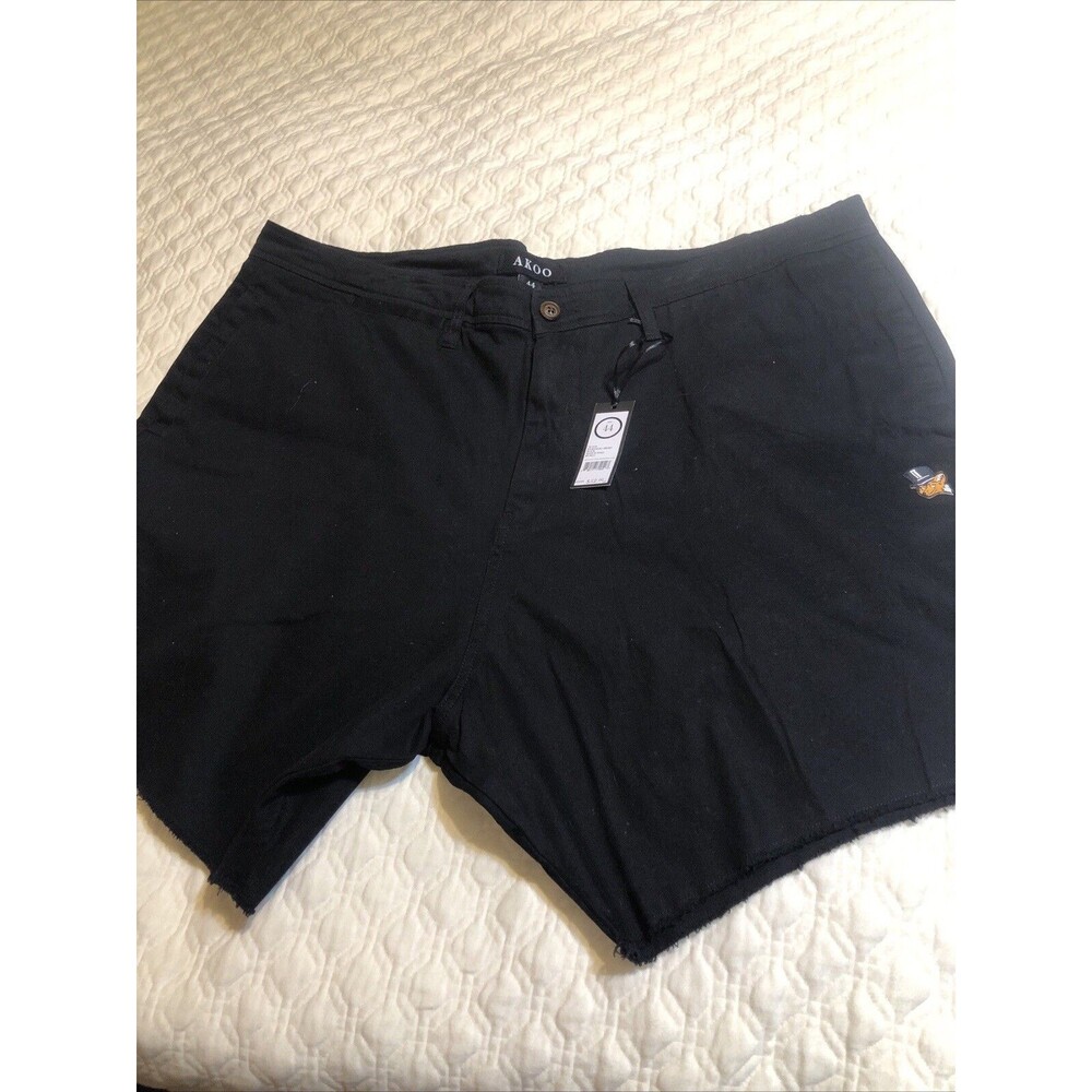 AKOO Empire Fox Men 44  Black  No Rivals Fringe Hem Golf Beach Running Vacation